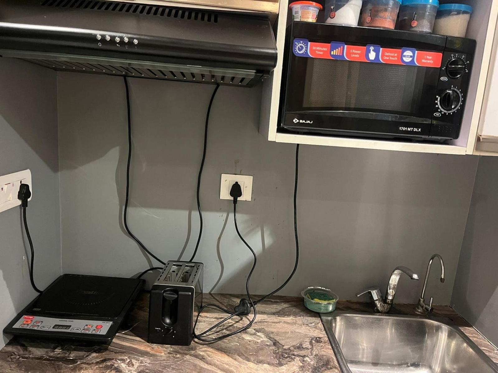 Matrix Studios 诺伊达 外观 照片